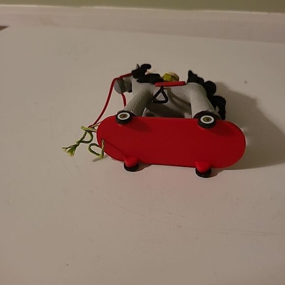 2011 Hallmark Keepsake Ornament - Picture 7 of 7